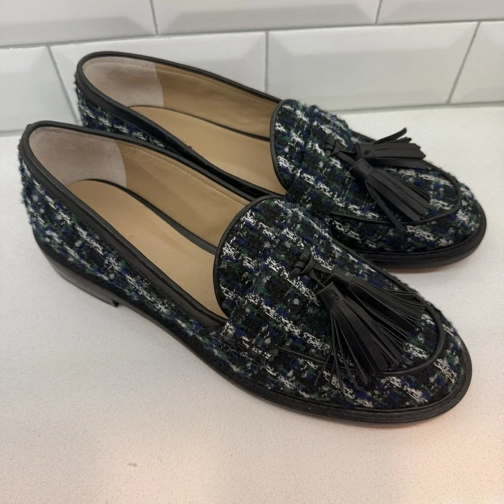 Stylish Women’s Ann Taylor Navy Black Tweed Tassel Loafers, EUC, Size 9